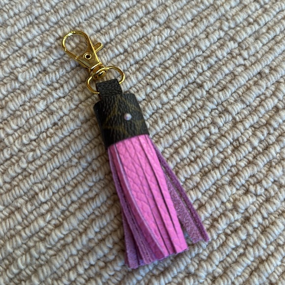 💝Handmade tassel keychain🎁 - Picture 3 of 5